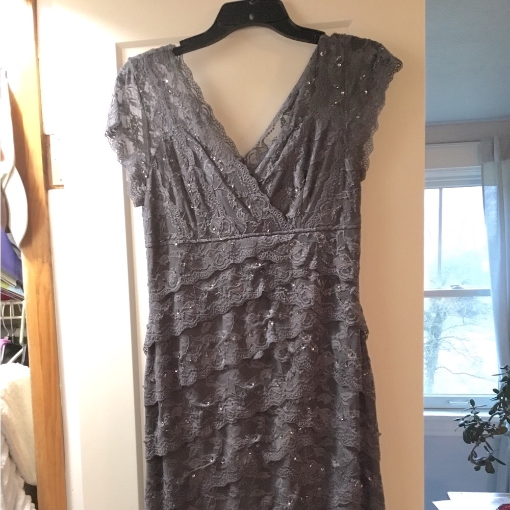 Marina petite slate gray short sleeved dress